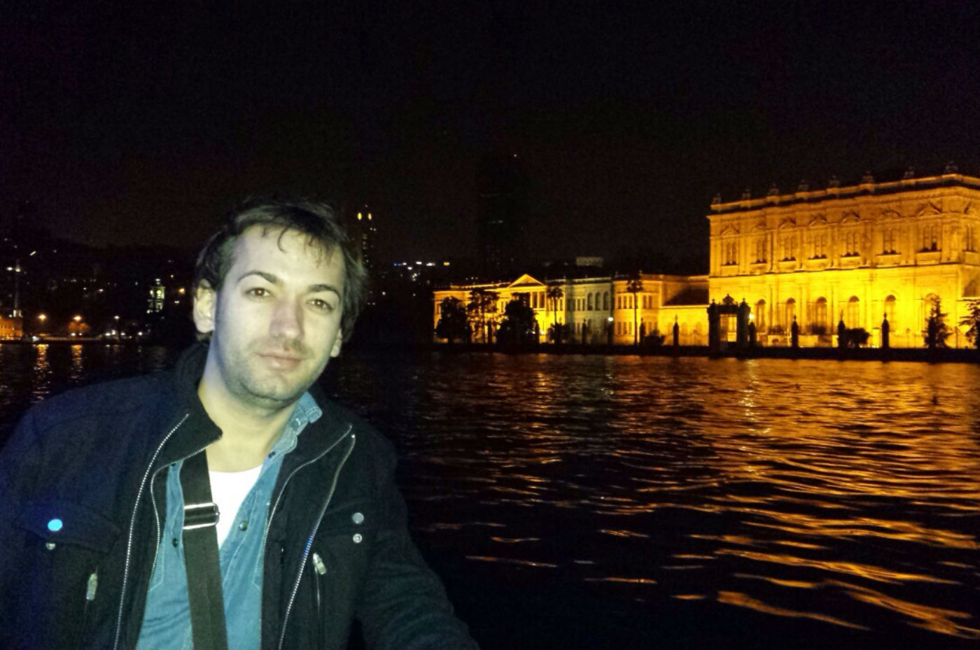 Дамян Попов на кратка ваканция в Истанбул